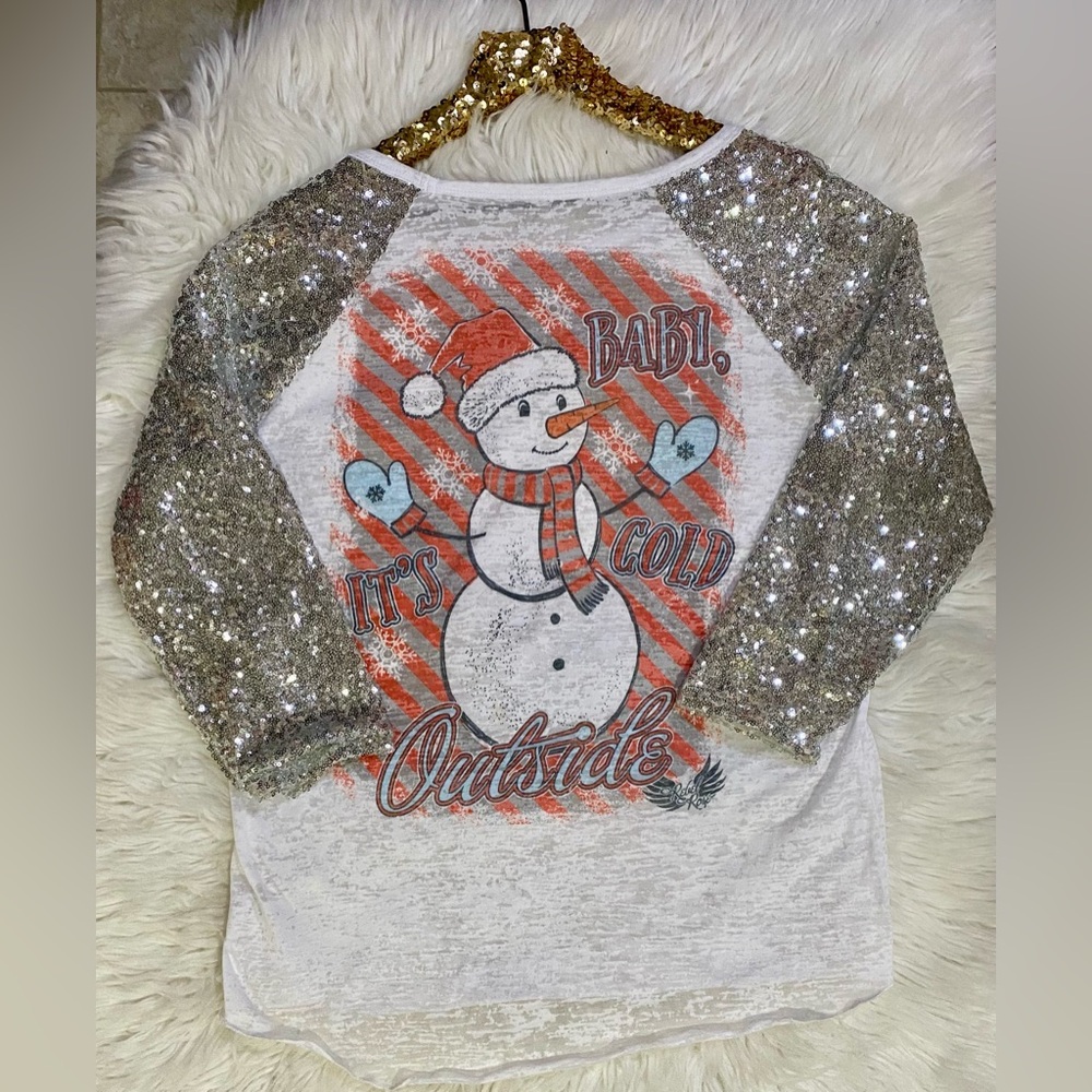 BRAND NEW WITH TAGS Baby it’s cold outside Burnout with Sequin Sleeves sz M